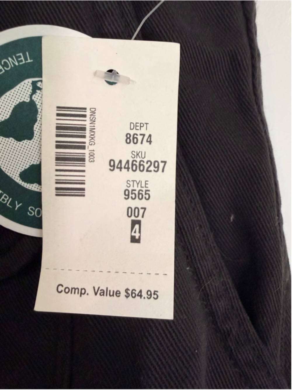 Aeropostale Low Rise Flare Jeans Size 4 Patch Pocket Y2K Vibe NWT - Picture 2 of 5